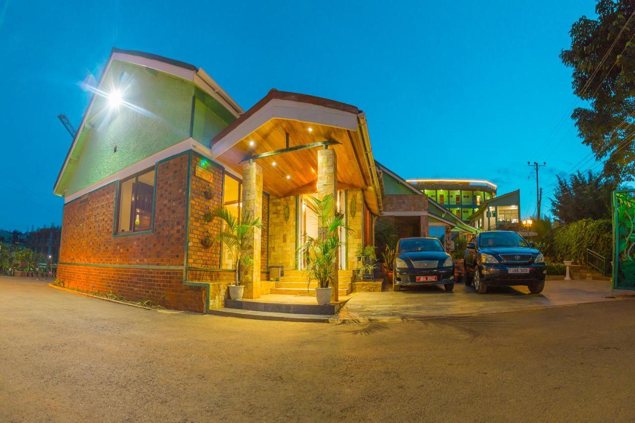 Shangri-La Hotel Muyenga Bugolobi Dış mekan fotoğraf
