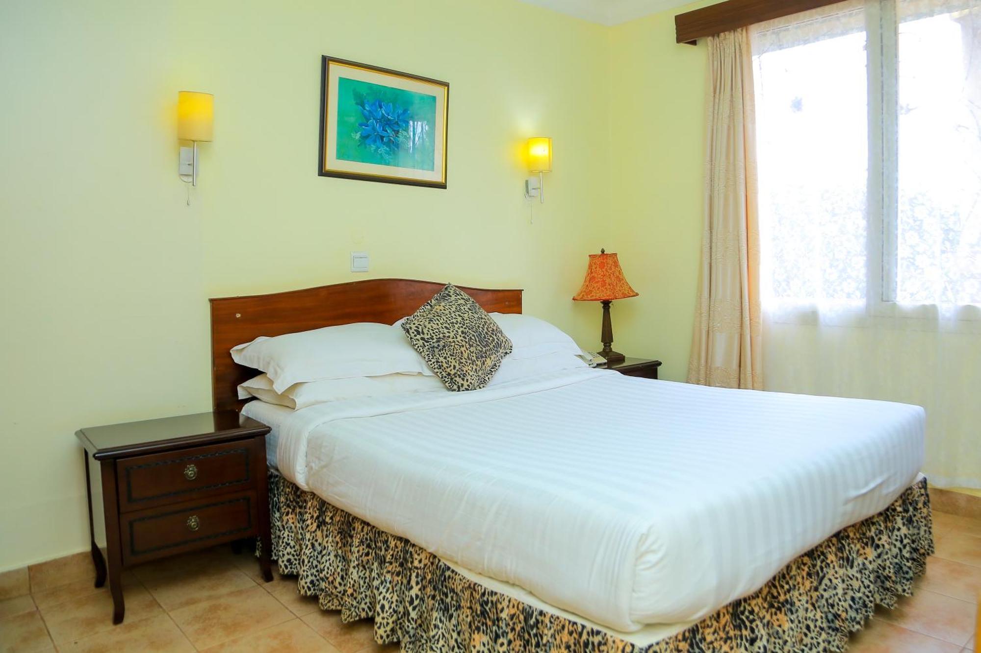 Shangri-La Hotel Muyenga Bugolobi Dış mekan fotoğraf