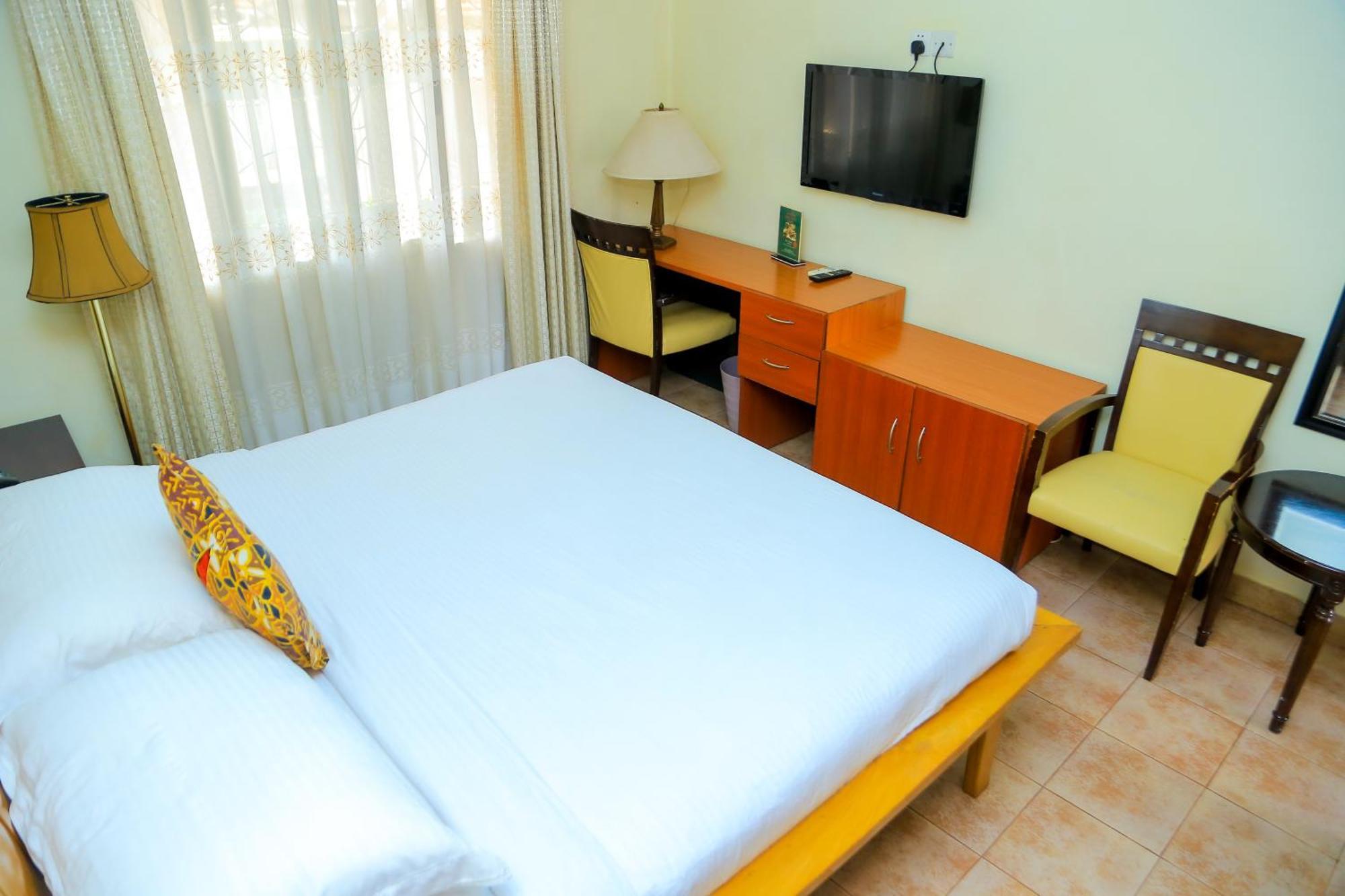 Shangri-La Hotel Muyenga Bugolobi Dış mekan fotoğraf
